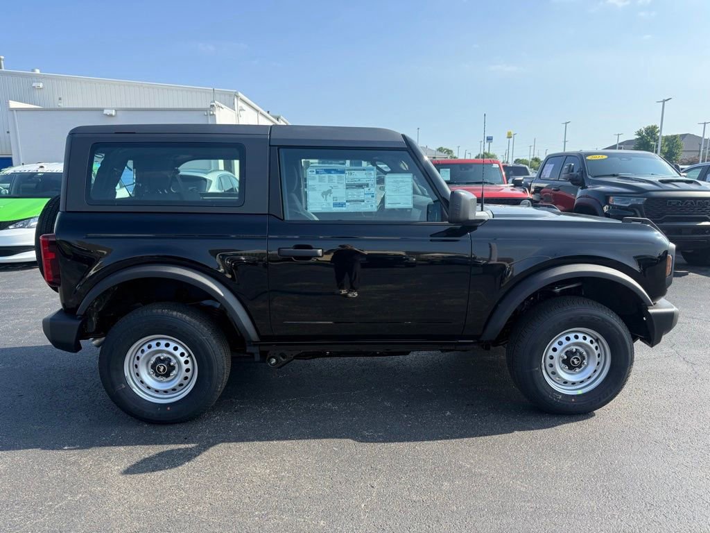 New 2026 Ford Bronco 2-Door AWD/4WD image 2
