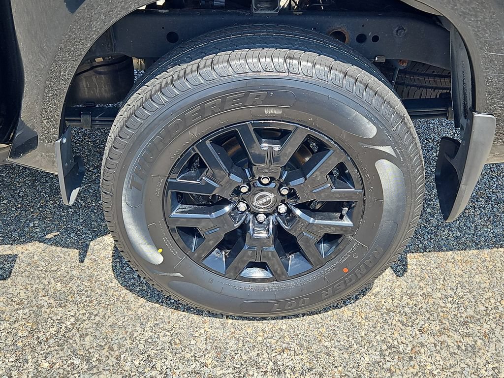 Used 2023 Nissan Frontier SV w/ Midnight Edition Package AWD/4WD image 8