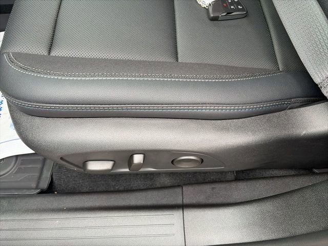 New 2026 Chevrolet Equinox EV LT w/ Convenience Package II image 18