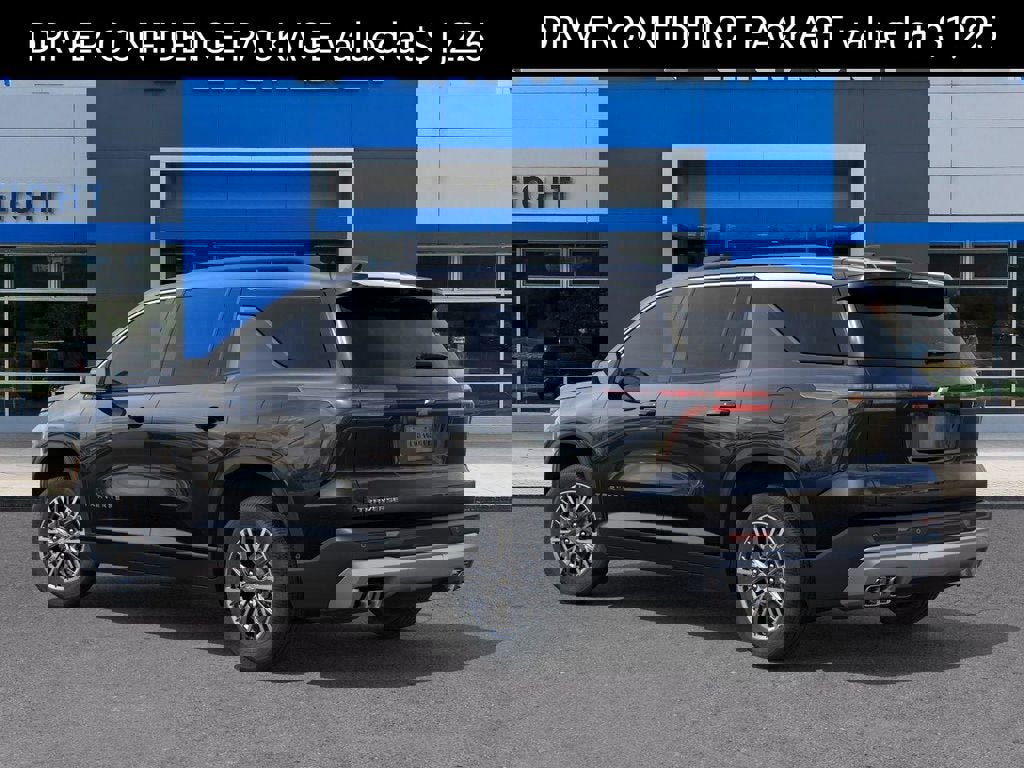 New 2026 Chevrolet Traverse LT w/ Driver Confidence Package image 3