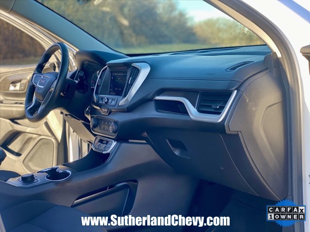 Used 2024 GMC Terrain SLE image 18