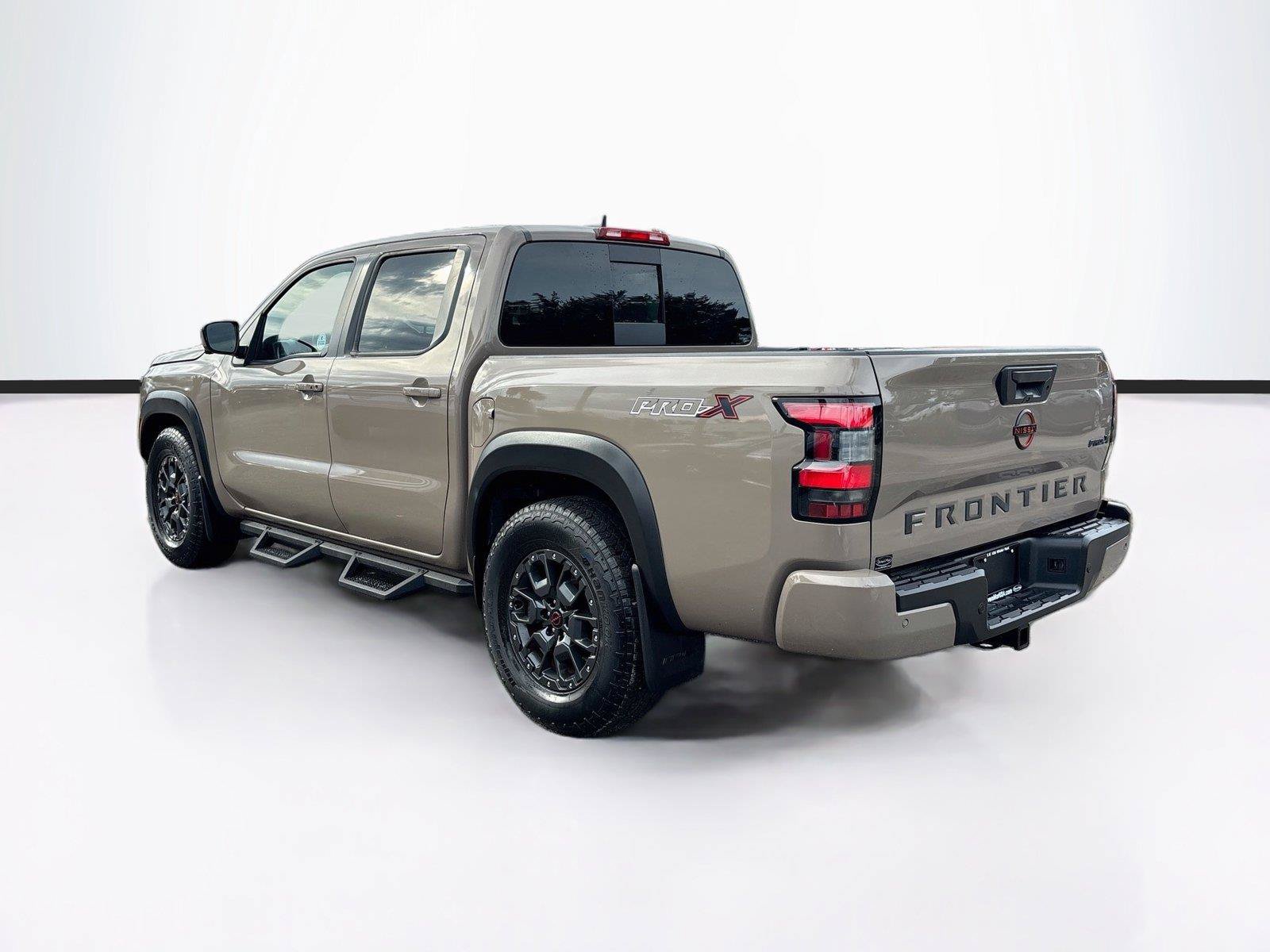 Used 2024 Nissan Frontier Pro-X w/ Pro Premium Package RWD image 5