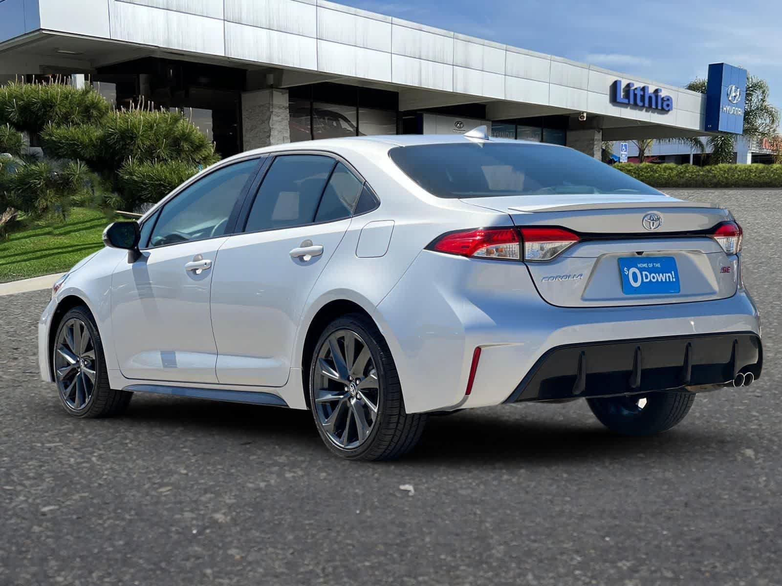 Used 2025 Toyota Corolla SE FWD image 7
