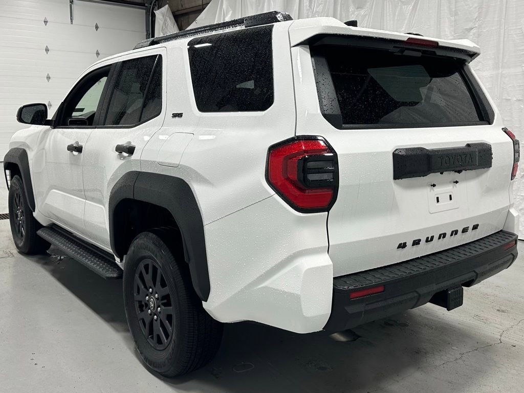 Used 2025 Toyota 4Runner SR5 image 5