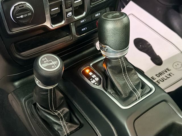 Used 2023 Jeep Wrangler Sahara w/ Cold Weather Group image 17