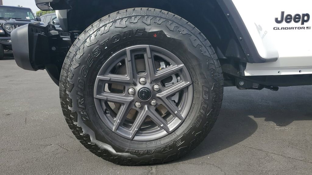 New 2026 Jeep Gladiator Sport image 7