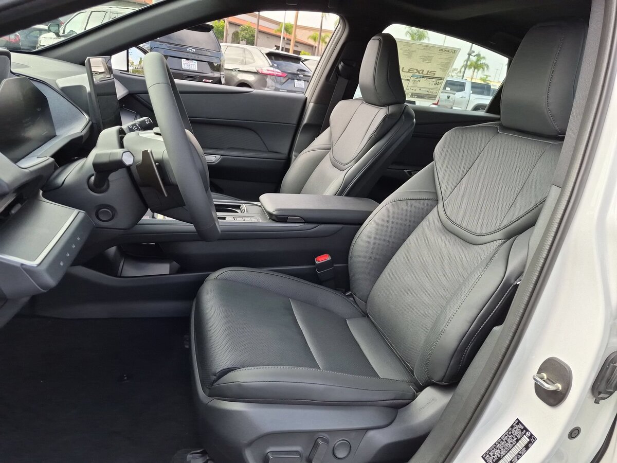 New 2026 Lexus ES 350h w/ Convenience Package FWD image 11