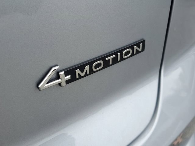 New 2026 Volkswagen Atlas Cross Sport SEL R-Line image 7