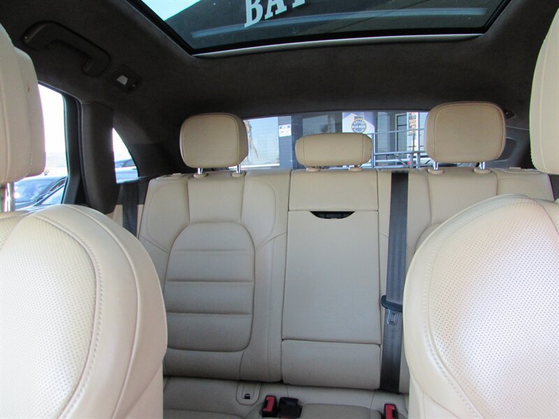 Used 2016 Porsche Macan Turbo AWD/4WD image 25
