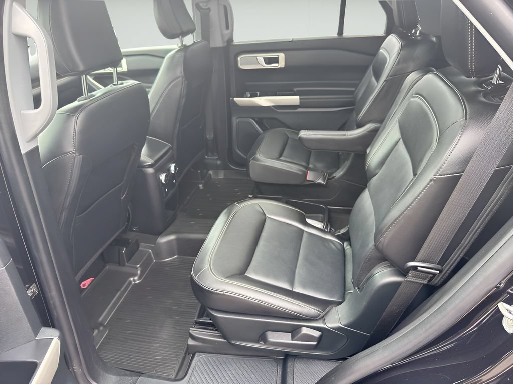 Used 2021 Ford Explorer Limited AWD/4WD image 18