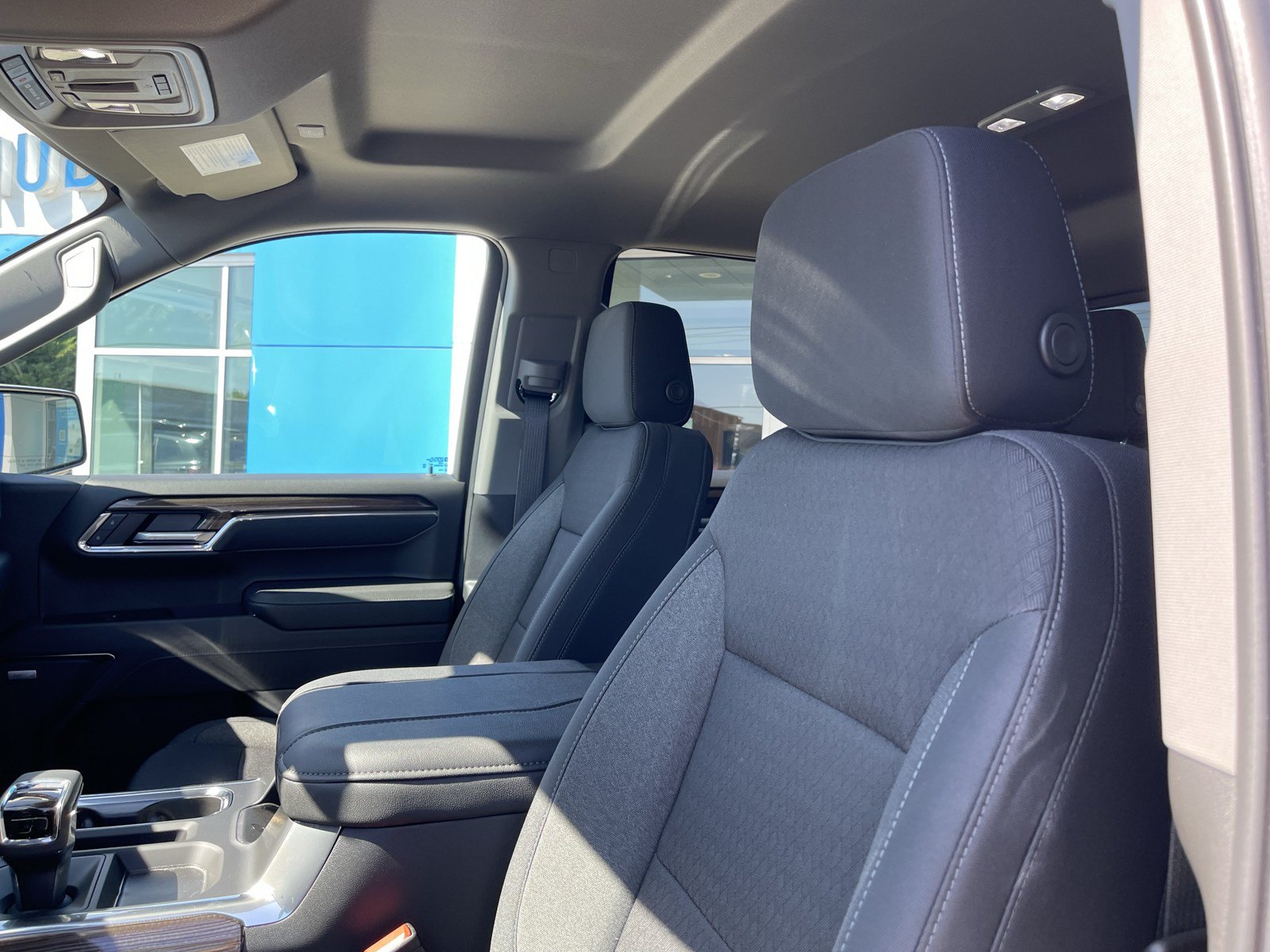 New 2026 Chevrolet Silverado 1500 LT Trail Boss w/ Safety Package AWD/4WD image 21