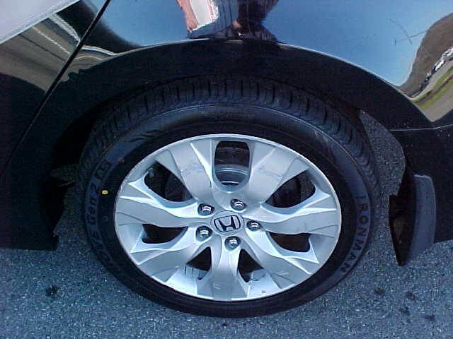 Used 2010 Honda Accord EX-L image 8