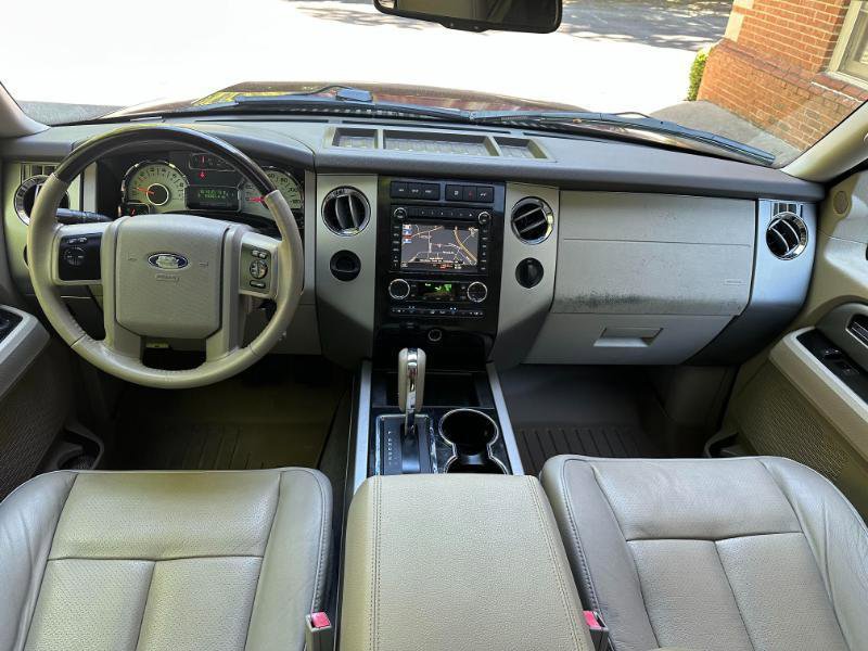 Used 2012 Ford Expedition Limited RWD image 40
