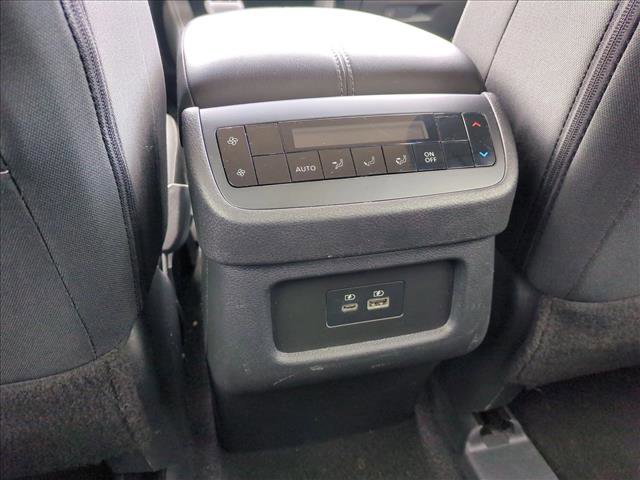 Used 2025 Nissan Pathfinder SV image 16