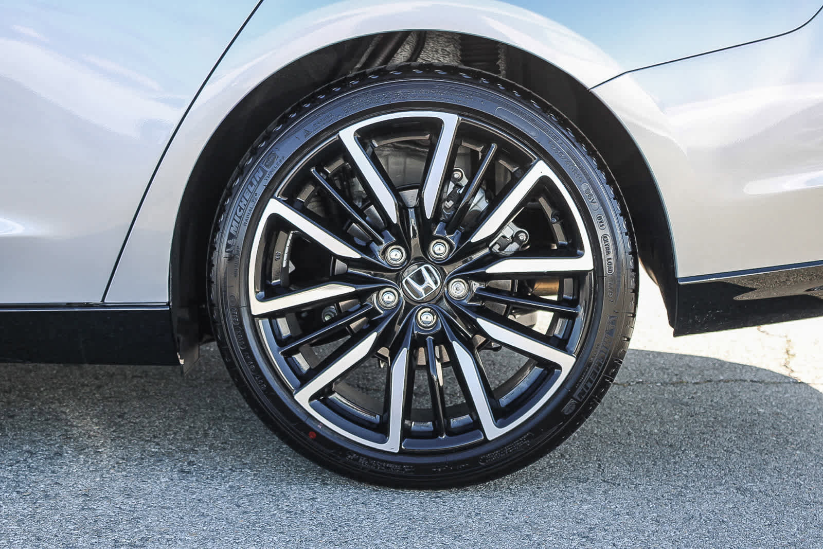 Certified 2025 Honda Accord Touring image 8