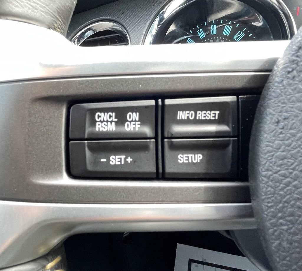 Used 2014 Ford Mustang Coupe RWD image 18