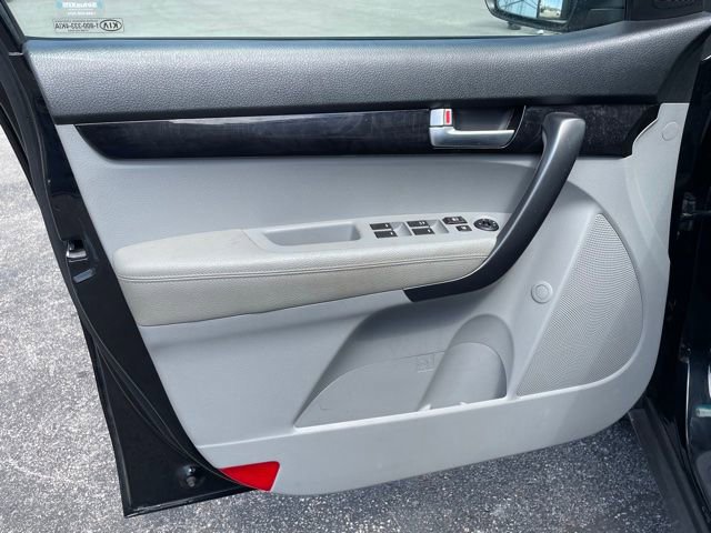 Used 2014 Kia Sorento LX image 22
