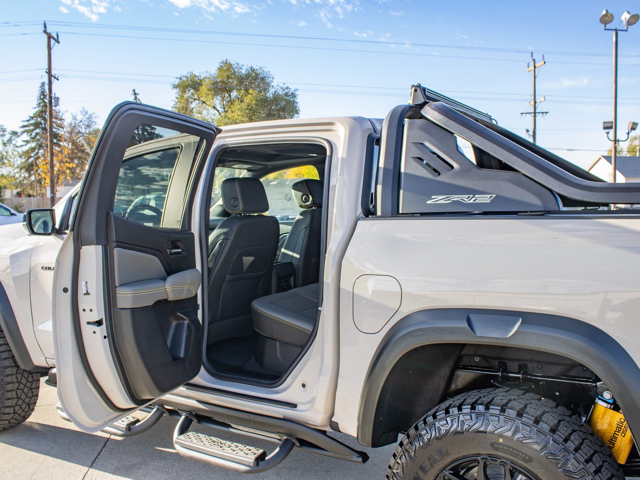New 2026 Chevrolet Colorado ZR2 w/ Midnight Edition AWD/4WD image 12