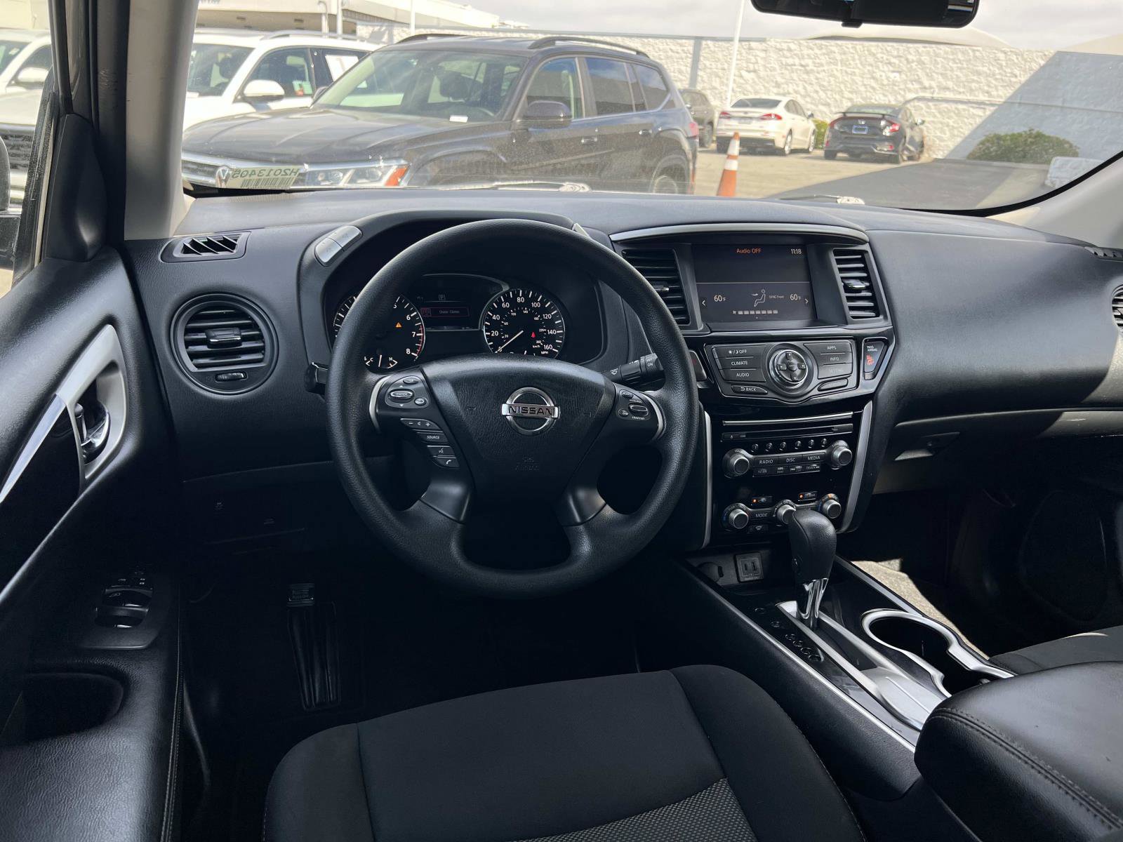 Used 2019 Nissan Pathfinder S image 7
