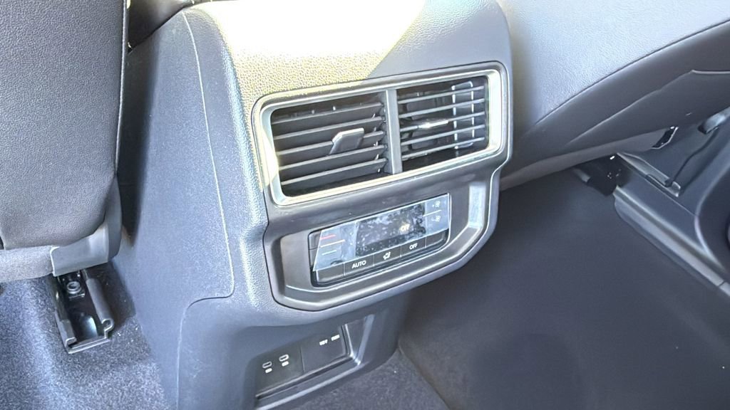 New 2026 Volkswagen Atlas SE FWD image 15