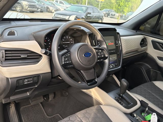 Used 2025 Subaru Forester AWD/4WD image 10