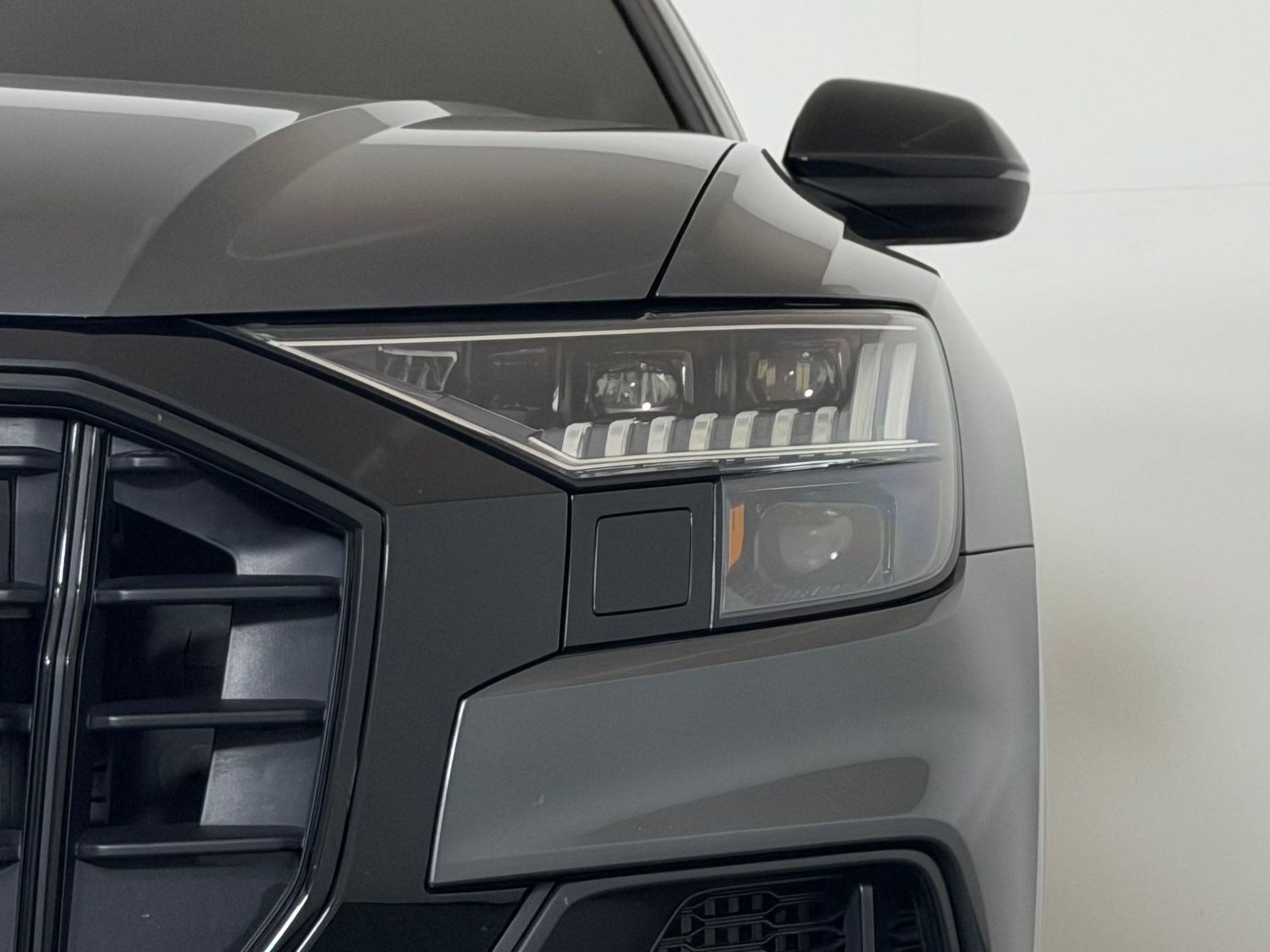 Used 2022 Audi SQ8 Prestige AWD/4WD image 11