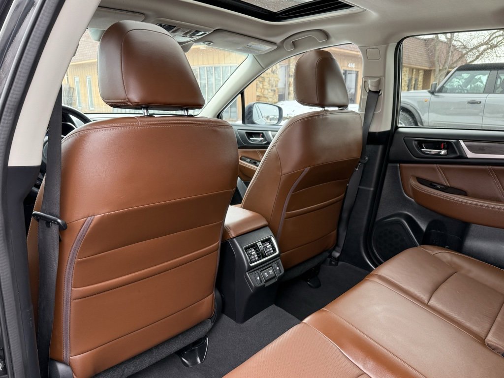 Used 2019 Subaru Outback 3.6R Touring w/ Popular Package #3A image 17