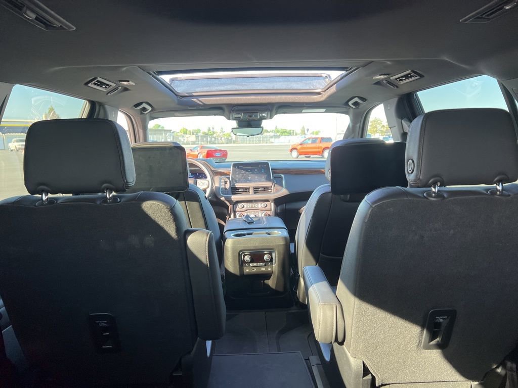 Used 2023 Chevrolet Tahoe High Country image 11
