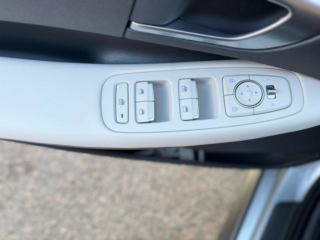 New 2026 Hyundai Sonata SE FWD image 11
