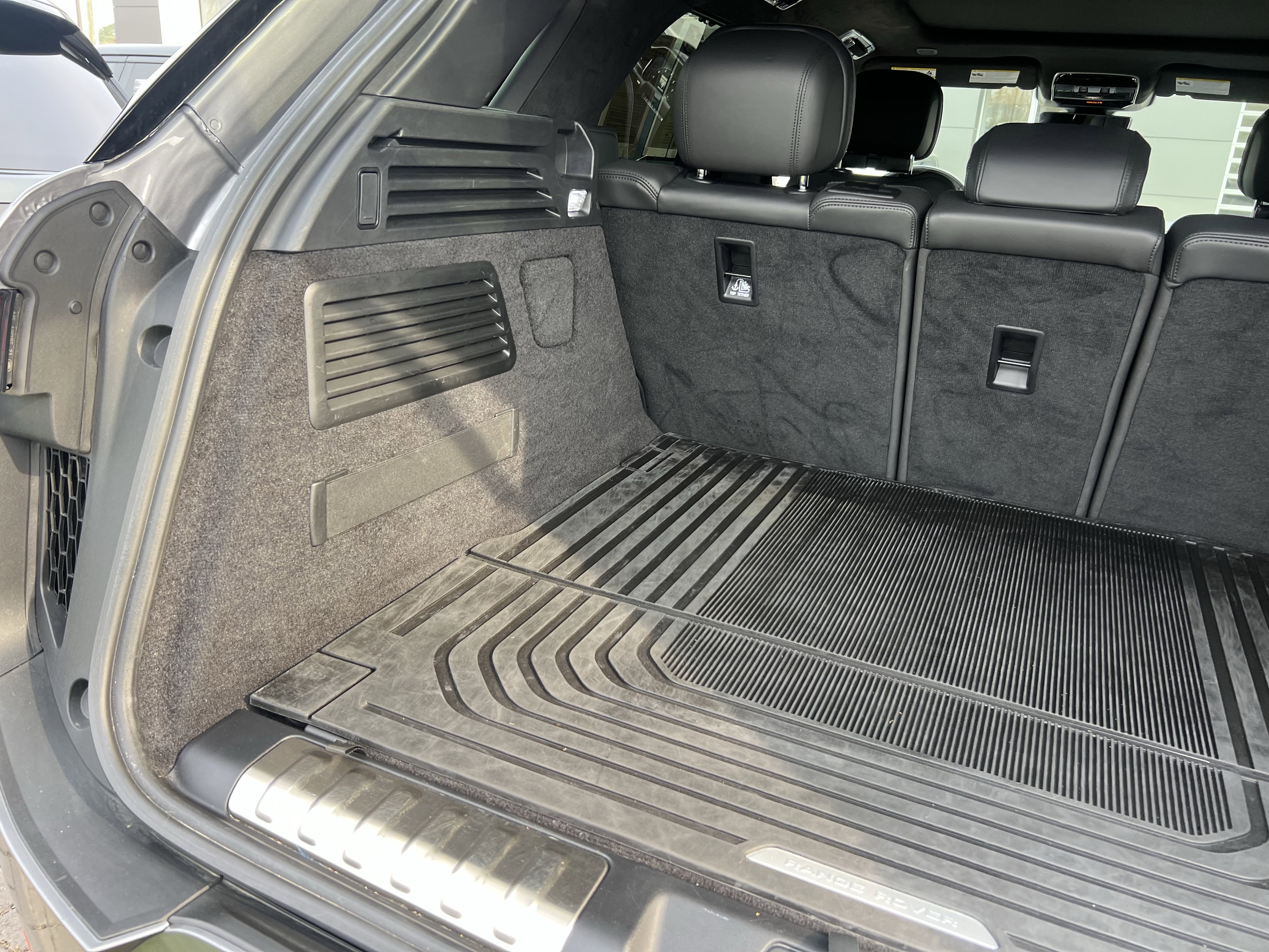 Certified 2025 Land Rover Range Rover Sport Autobiography AWD/4WD image 35