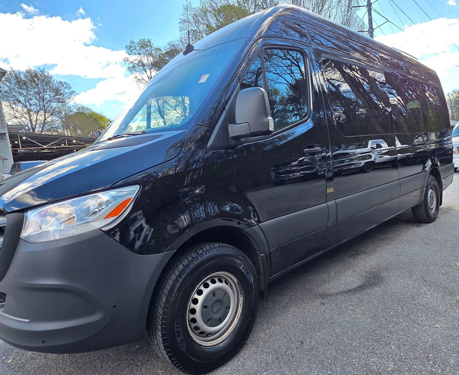 Used 2019 Mercedes-Benz Sprinter 2500 image 3