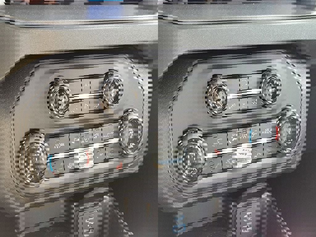 New 2025 Ford Bronco Big Bend image 54