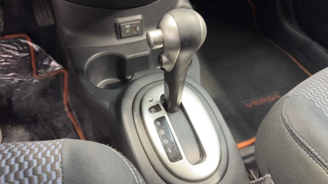Used 2018 Nissan Versa Note SV FWD image 24