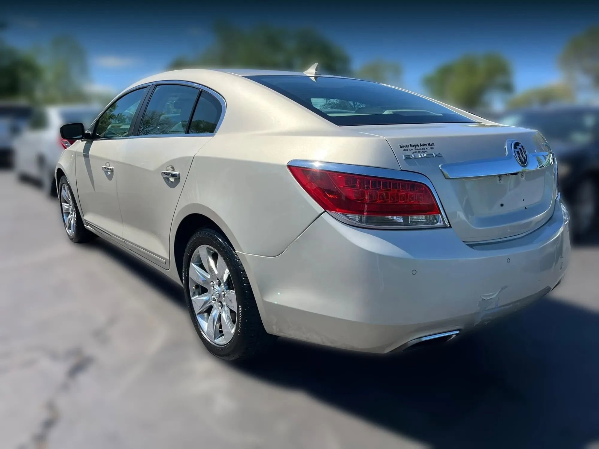 Used 2013 Buick LaCrosse Premium w/ Driver Confidence Package image 5