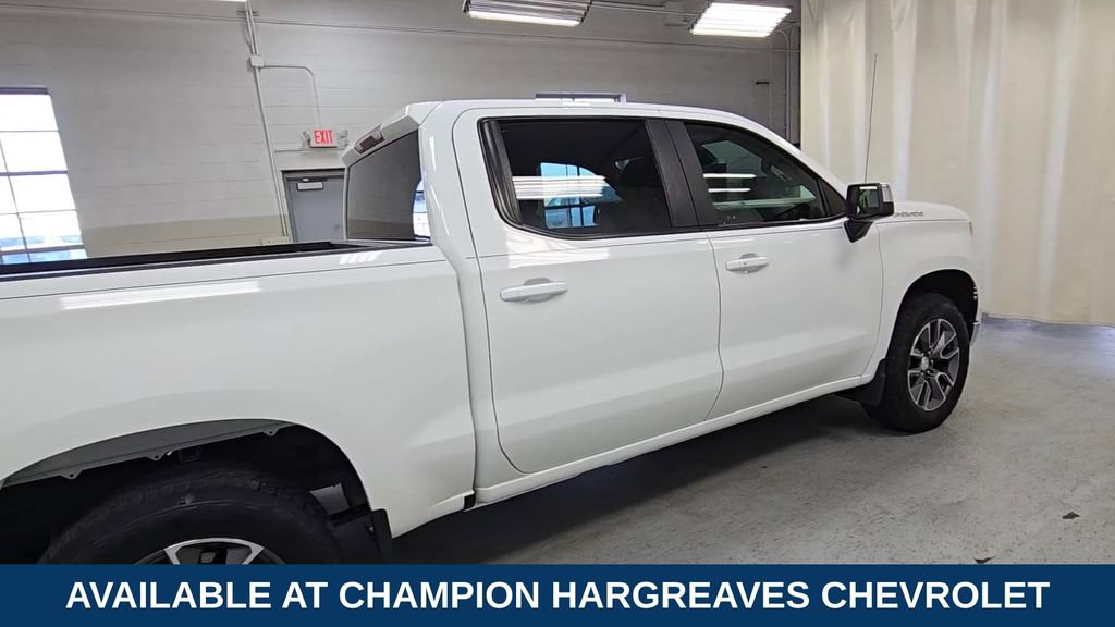 Used 2024 Chevrolet Silverado 1500 LT image 11