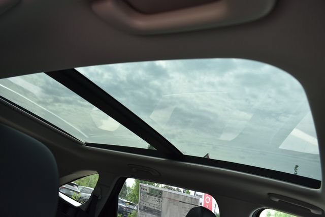 New 2026 Kia Sorento S w/ S Panoramic Sunroof Package AWD/4WD image 14