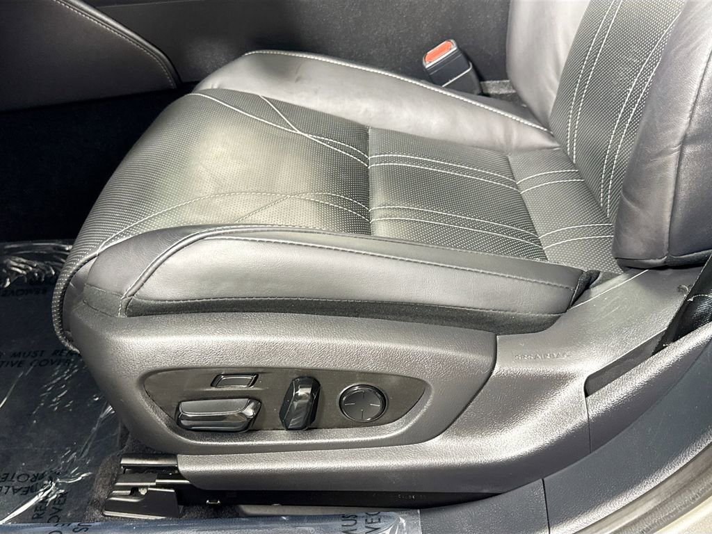 Used 2020 Lexus ES 350 Luxury w/ Accessory Package image 24