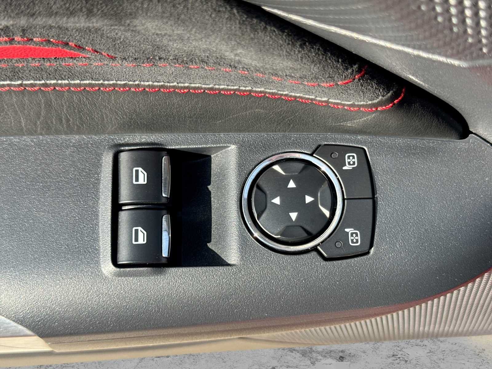 Used 2024 Ford Mustang GT RWD image 17