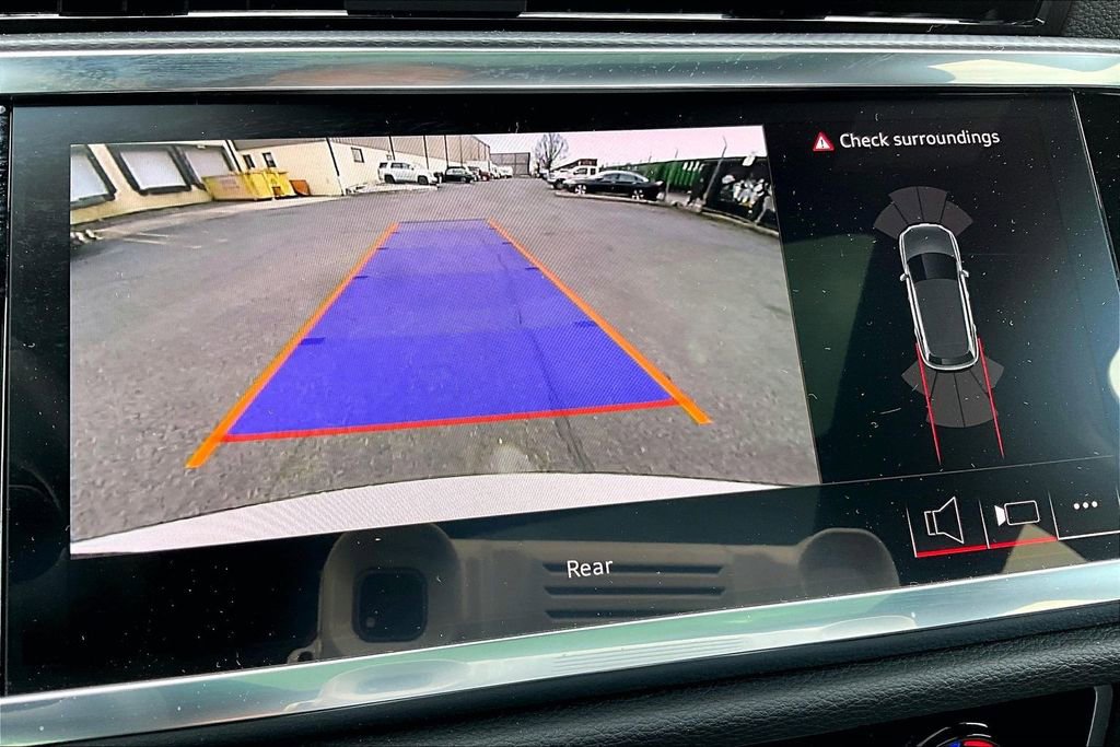 Used 2025 Audi Q3 2.0T Premium w/ Convenience Package image 14