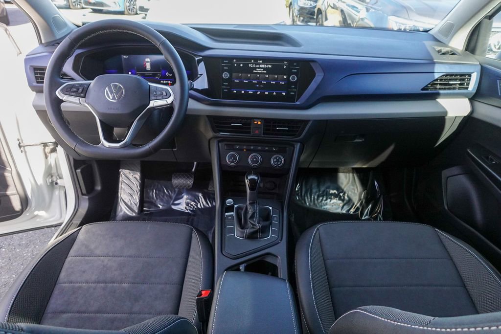 Used 2022 Volkswagen Taos SE image 25