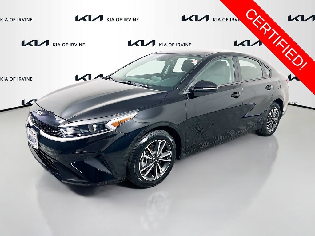 Certified 2023 Kia Forte LXS w/ LXS Technology Package FWD image 4