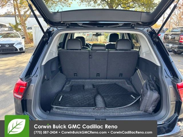 Used 2018 Volkswagen Tiguan SE image 38