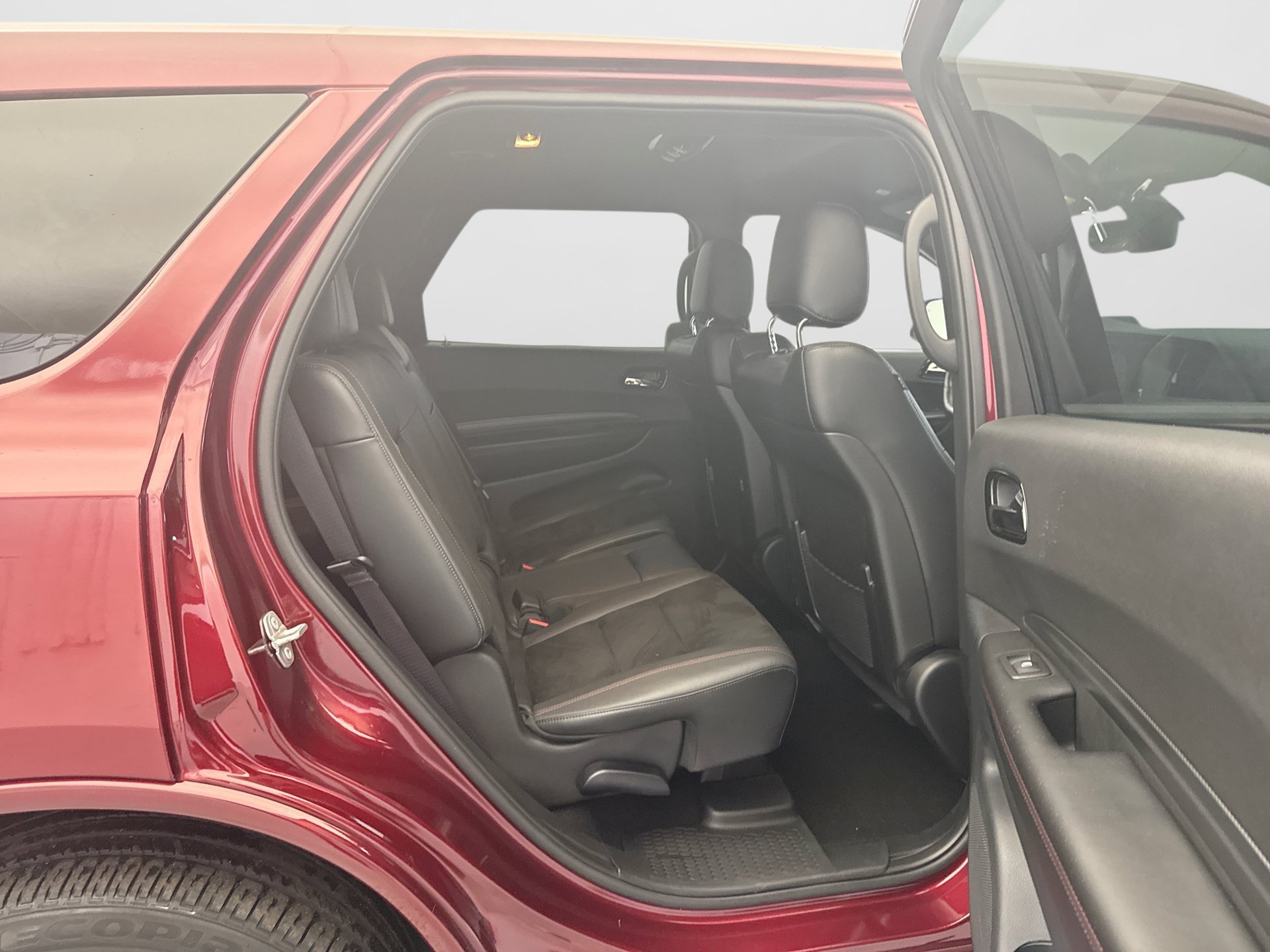 Used 2022 Dodge Durango R/T w/ Blacktop Package AWD/4WD image 17