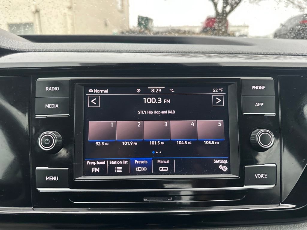 Used 2024 Volkswagen Taos S image 14