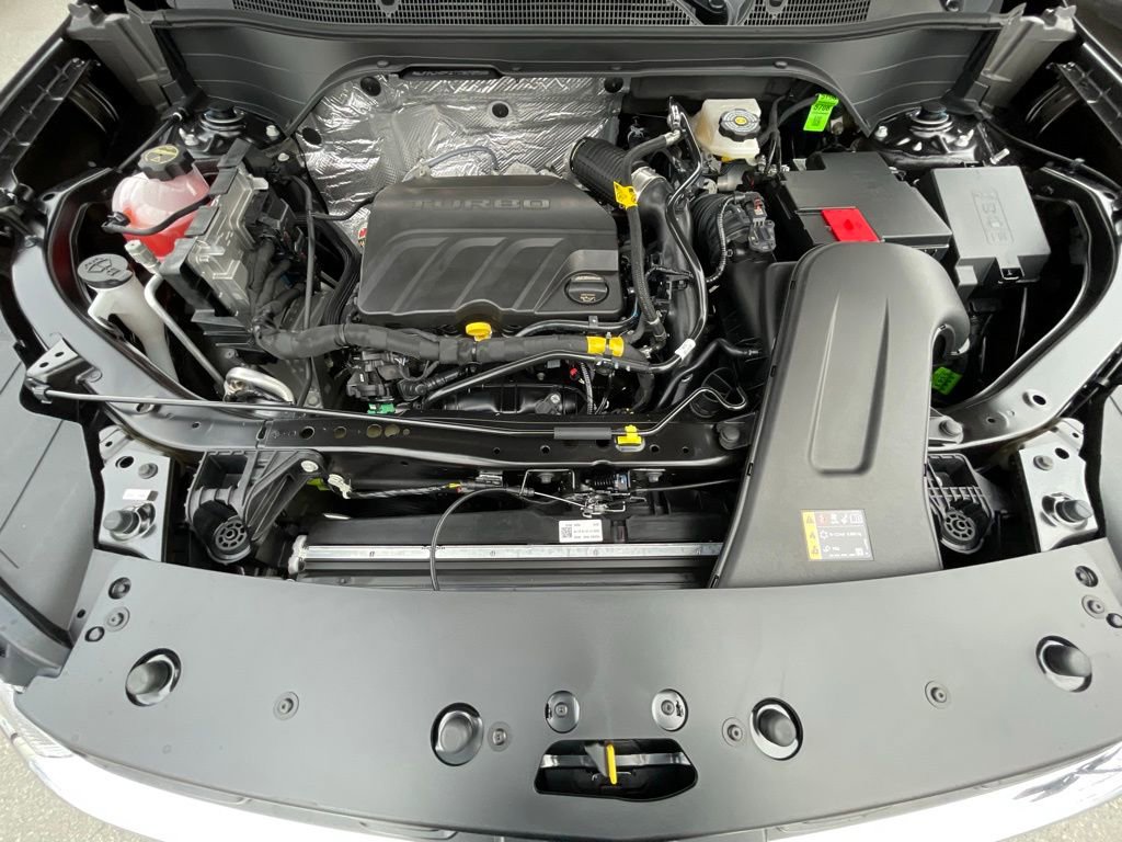 New 2026 Chevrolet Trax LT w/ Driver Confidence Package image 32