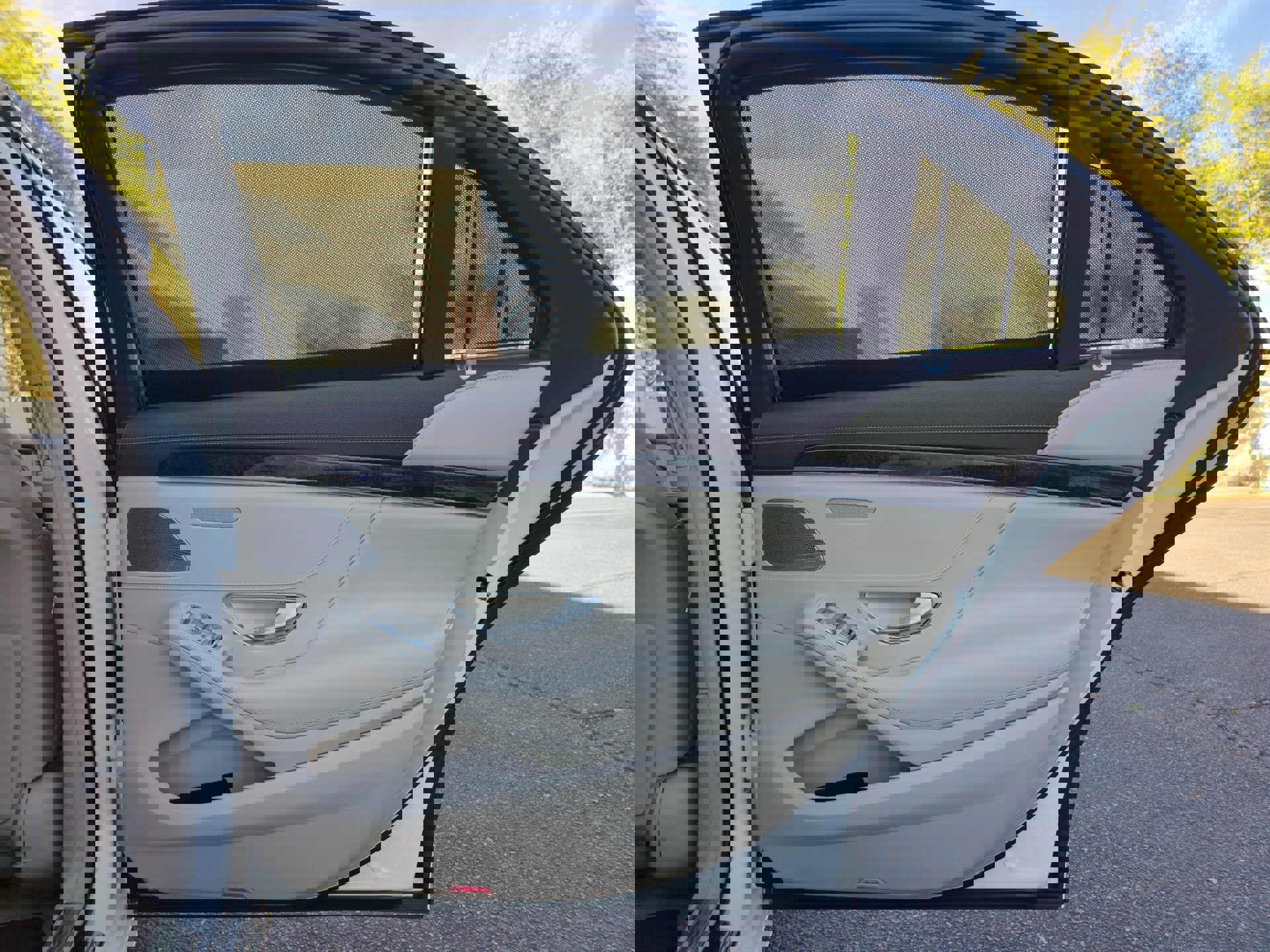 Used 2019 Mercedes-Benz S 560 Sedan image 33