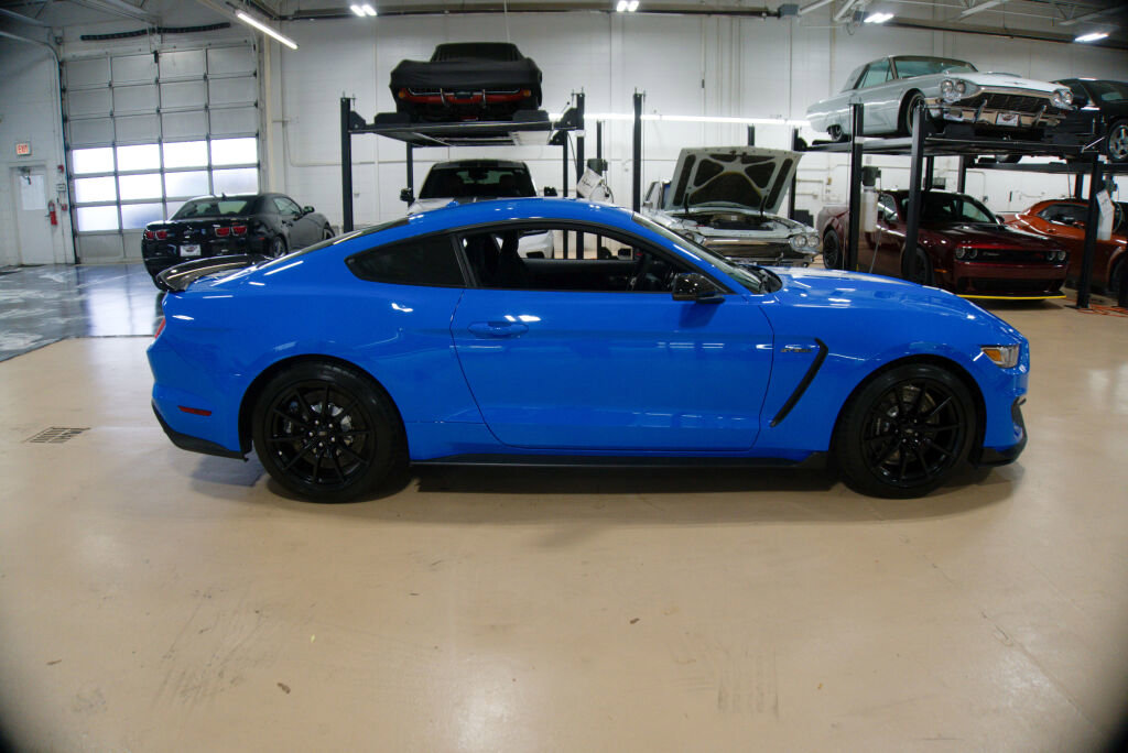 Used 2017 Ford Mustang Shelby GT350 w/ Electronics Package image 7