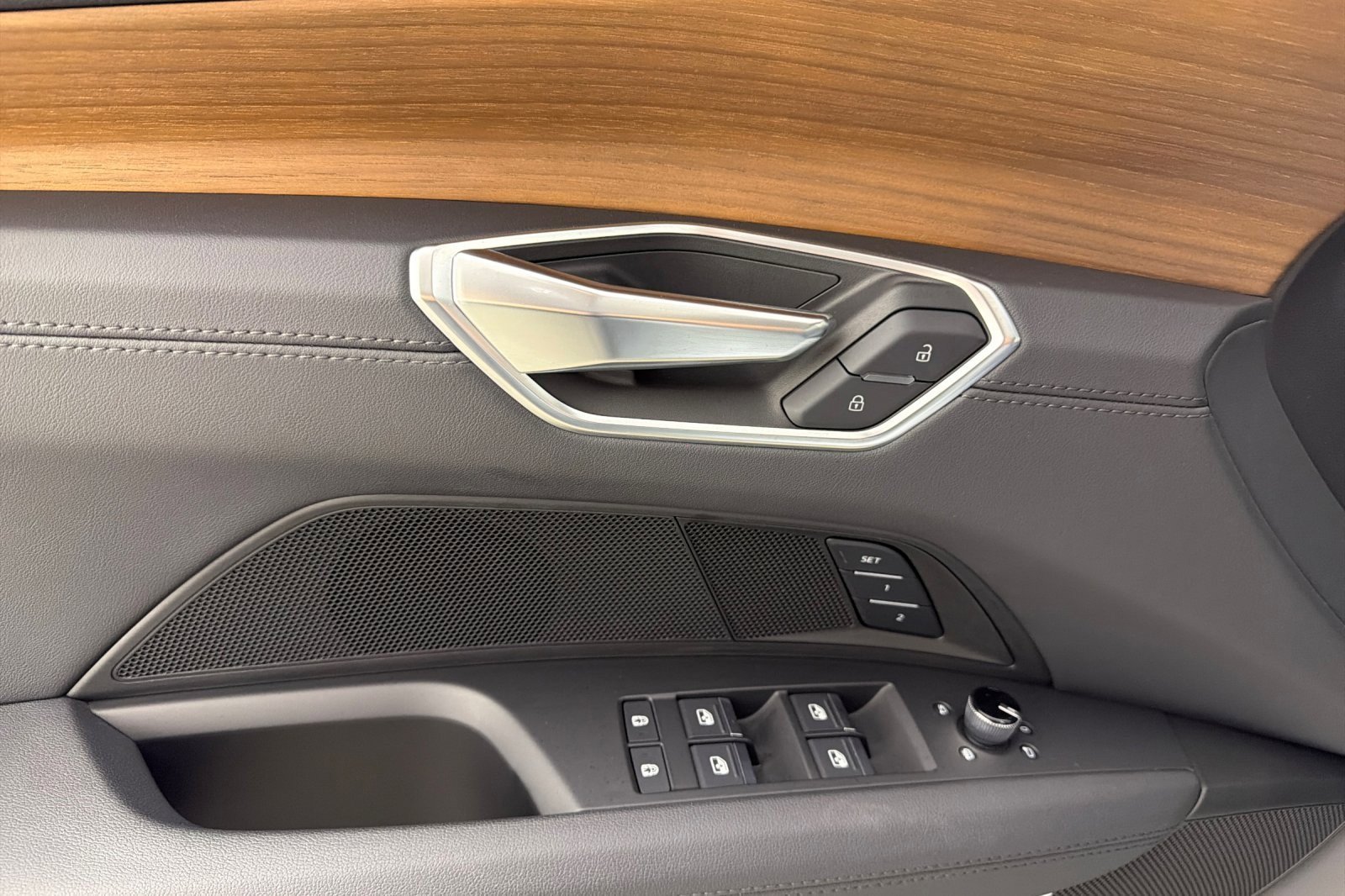 Used 2023 Audi e-tron GT Prestige w/ Prestige Package image 10