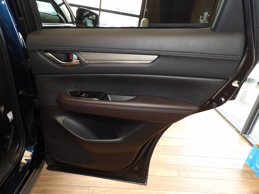Certified 2023 MAZDA CX-5 Signature AWD/4WD image 16