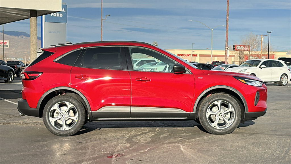 New 2026 Ford Escape ST-Line w/ Tech Pack #1 AWD/4WD image 2